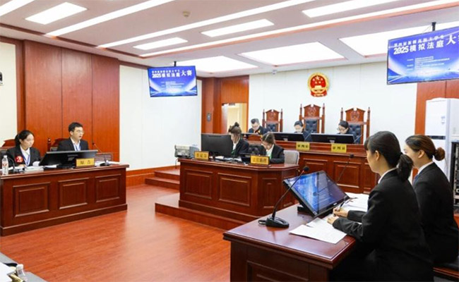 ���Č��½���У��W(xu��)��ģ�M��ͥ��ِ�e��